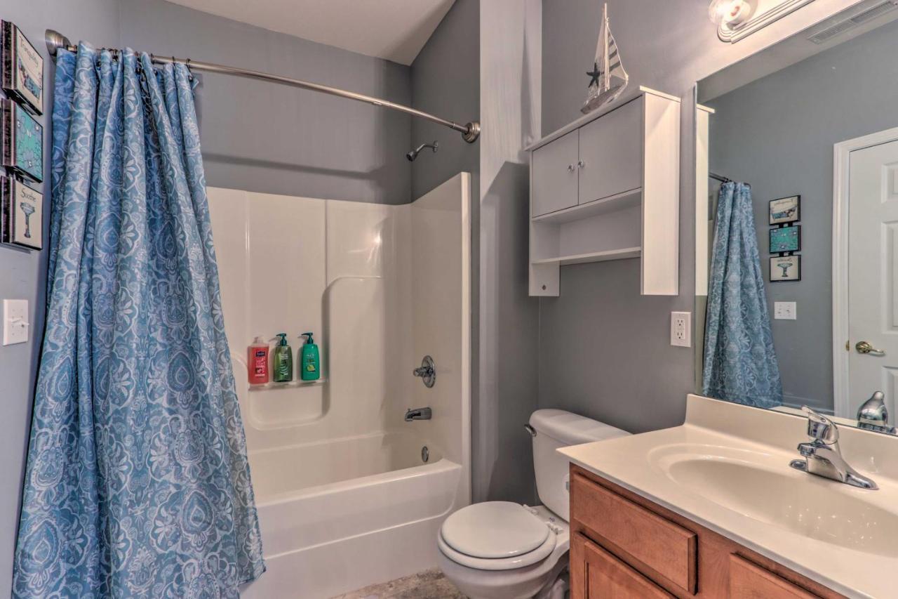 Idyllic Camdenton Condo With Community Pool And Lake! 外观 照片